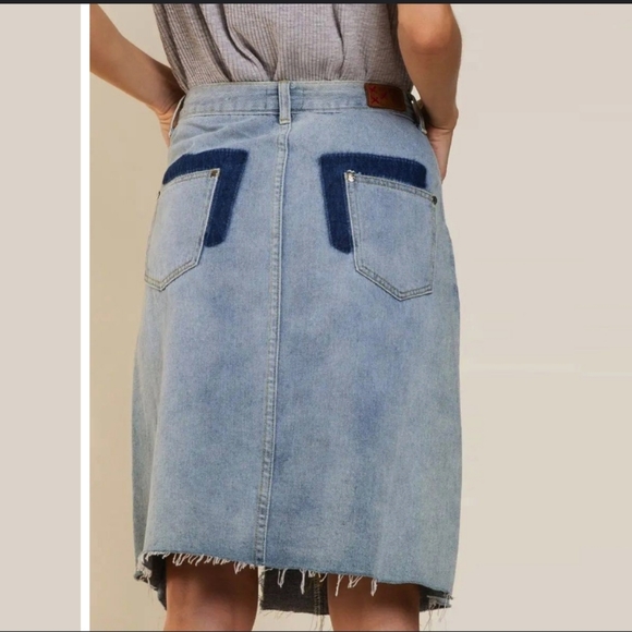 Pol distressed denim cropped skirt size small - Picture 4 of 15